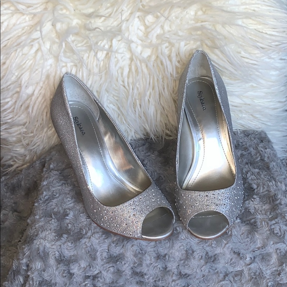 Sparkly silver heels with a 3.5 inch heel